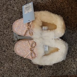 Cat&jack pink slippers